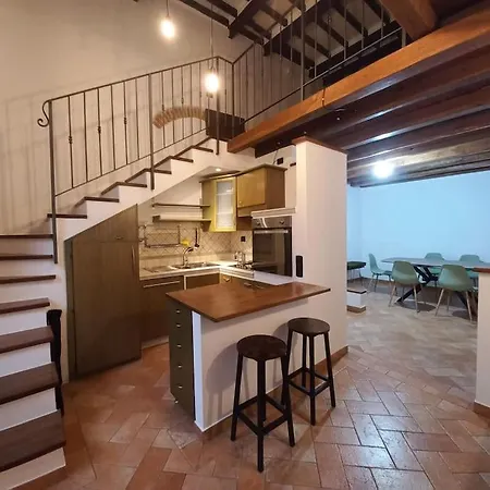 Casa Ai Due Archi Διαμέρισμα Amelia